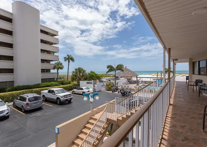 Plaza Beach Hotel - Beachfront Resort